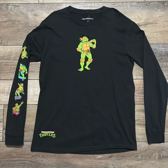 NWT TMNT Teenage Mutant Ninja Turtles Long Sleeve Shirt Medium - Picture 1 of 10